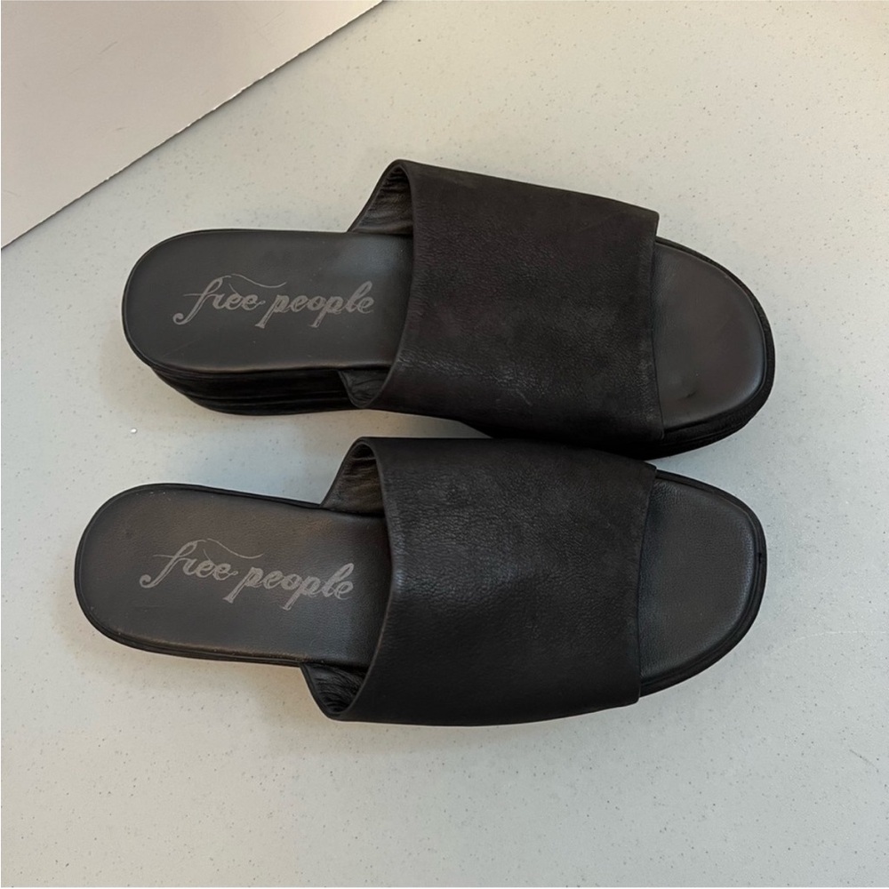 Free People Harbor Flatform Sandal Black Chunky Slides